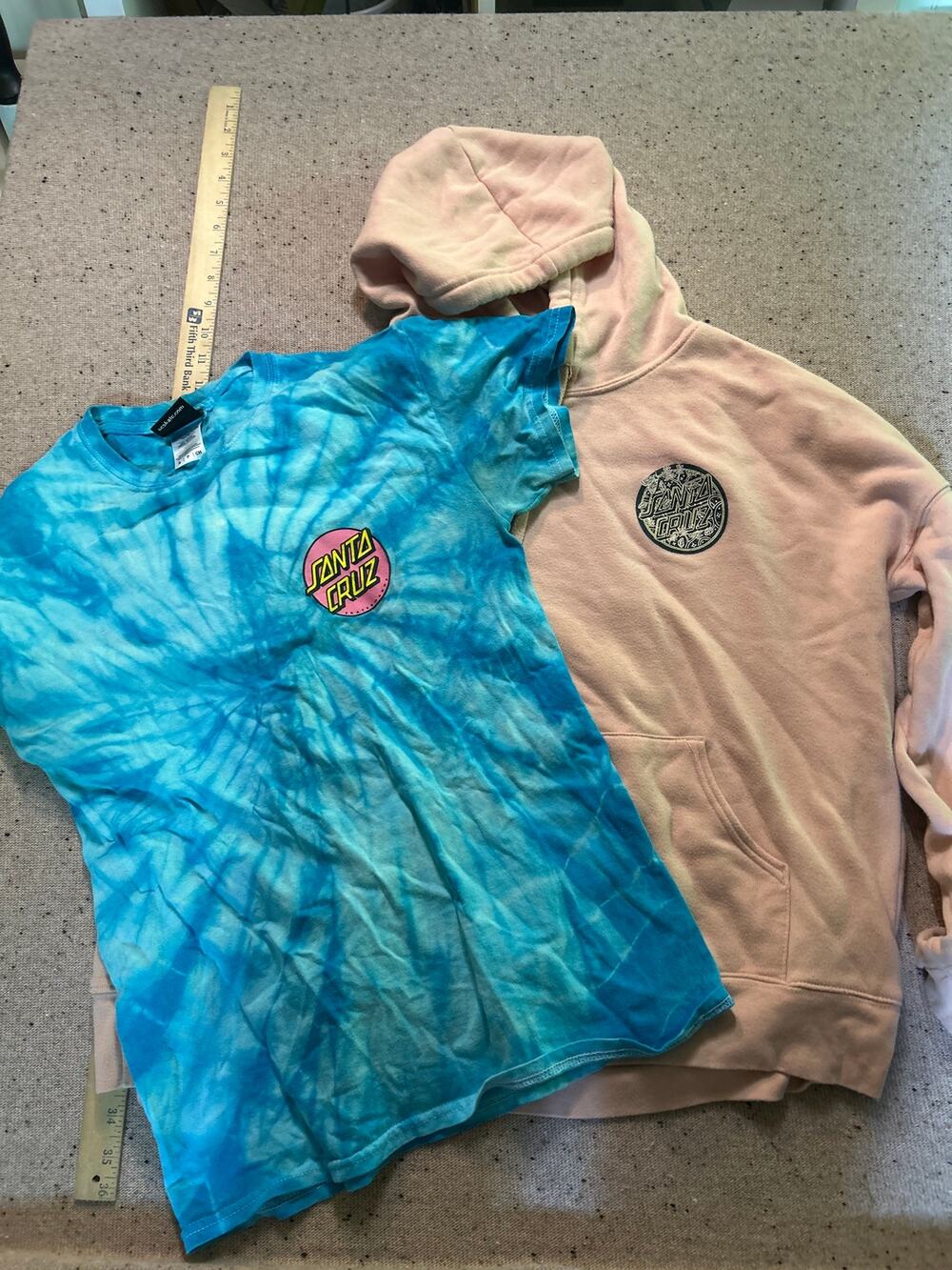 Santa Cruz Hoodie Tshirt lot of 2 Women's Small Skater